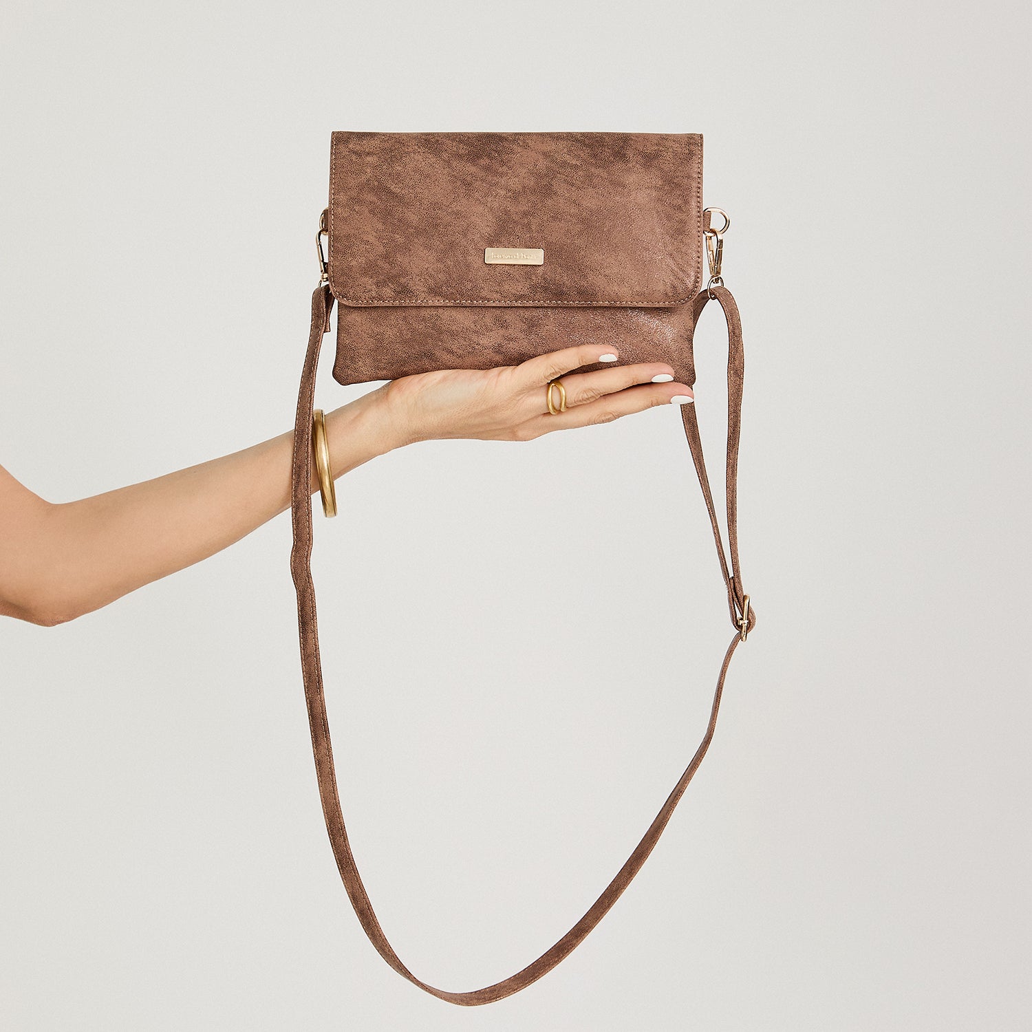 Cartera Metalizada Café